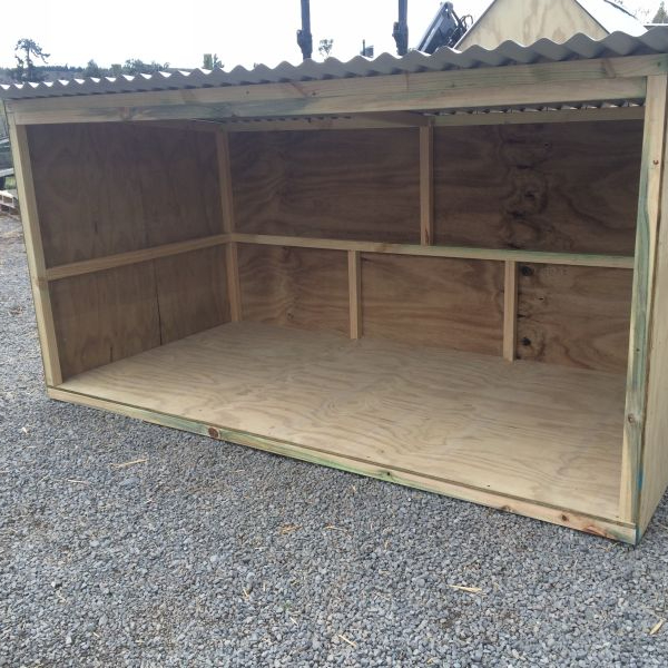 animal shelter with floor